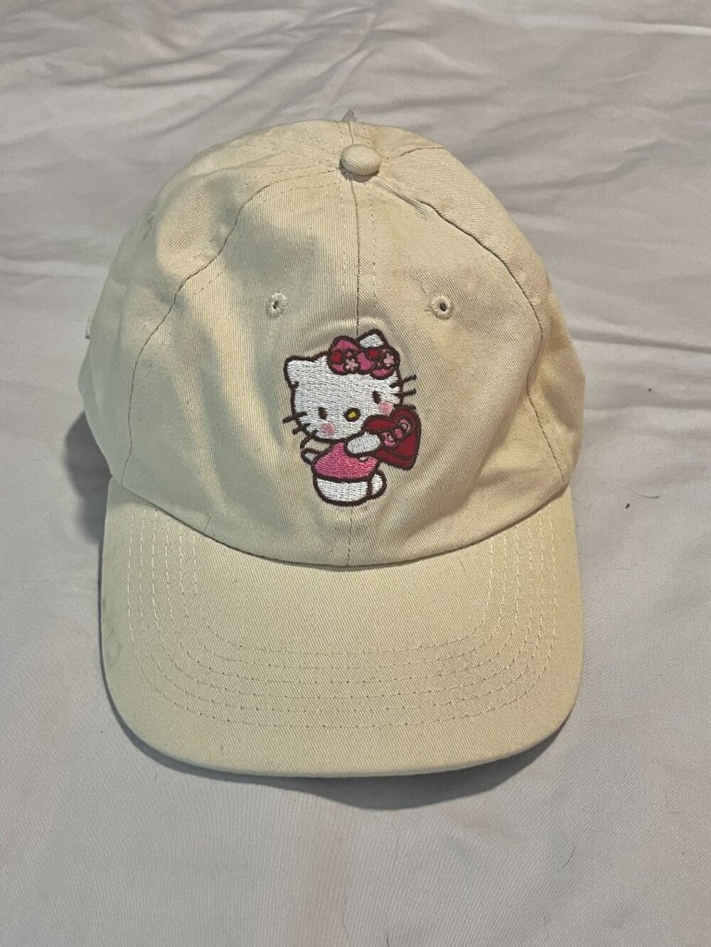 Official Sanrio Hello Kitty Embroidered Valentine Hat